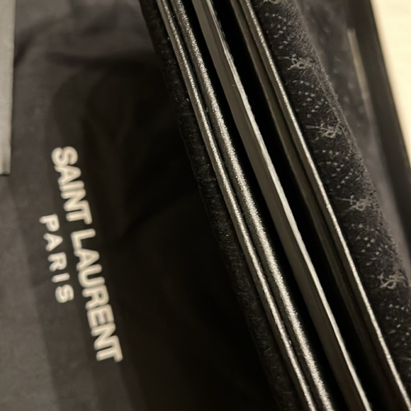 YSL imprinted logo suede bag - Picture 5 of 7